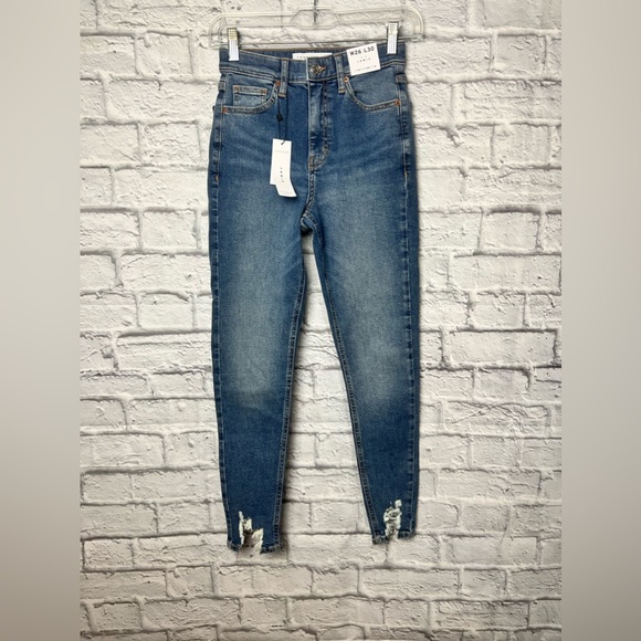 NWT Topshop Jamie Skinny Jeans High Rise Stretch Denim Chewed Hems SIZE 26 - Picture 2 of 7